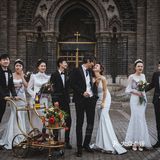 胶片质感集体婚照，幸福需要他人的见证