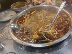 -肖肖酸萝卜鱼火锅(总店)