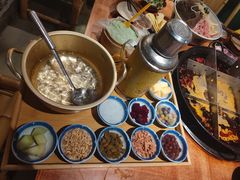 -周小明火锅(黑金冠社区店)