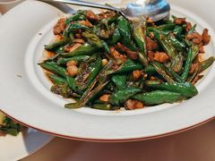 -阿瓦山寨·湘菜现炒·剁椒鱼头王(咸阳总店)