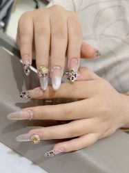 -艾珂·美甲美睫