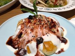 烤馕配果酱冰淇淋-胖老汉椒麻鸡清真新疆菜(西御街店)