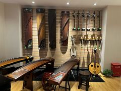 -柏斯音乐艺术中心·钢琴·吉他(上音店)