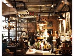 -The Coffee Academïcs(铜锣湾店)