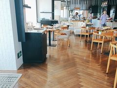 -瑰丽酒店·海吧·天际下午茶·现场DJ·天台酒吧
