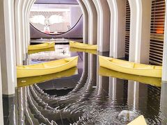 -涨巢·潮玩水疗局