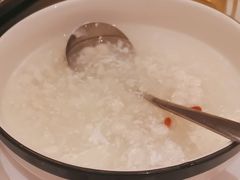 -沪华海鲜大酒楼(南汇店)
