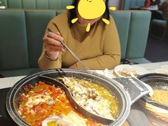 -阿瓦山寨·湘菜现炒·剁椒鱼头王(咸阳总店)