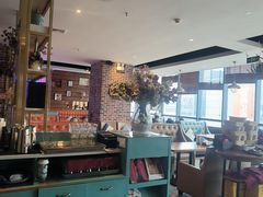 -豪客嘉族·麦尼顿西餐厅(乐福天下店)