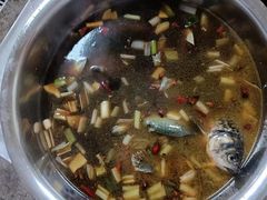 -铁锅炖灶台鱼老三炖鱼馆