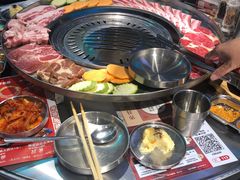 -哈哈碳都·牛肋条无限自助烤肉(台江万达店)