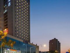 -麗枫酒店(武汉吴家山五环体育中心店)