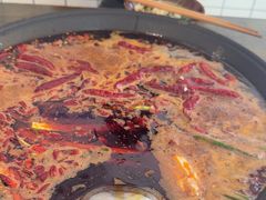 -黄潇洒老火锅(九眼桥宏济巷店)