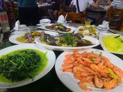 -四川小胡子海鲜(丁村万人海鲜广场店)