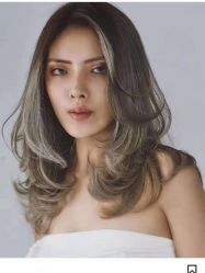 -变画·发型STUDIO