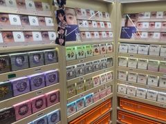 -moody彩瞳(环宇城店)