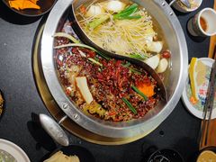 -沸炉重庆老火锅(军事博物馆店)