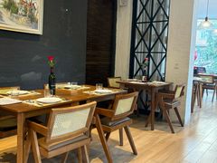 -Mark&Mars Restaurant