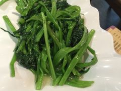 -新大咀港式茶餐厅(宝山万达店)