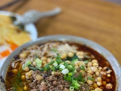 豌杂米粉-丁丁猫重庆小面(徐州路店)