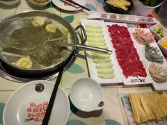 -南城十里潮汕鲜牛火锅·鲜虾生滚粥(融汇老商埠店)