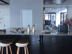 -宁波宝信宝马4S店(江北日湖店)