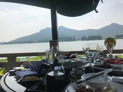 -古越人家·湖光山色