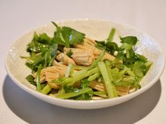 香芹拌鲜腐竹-柴门·头啖汤(天安千树店)
