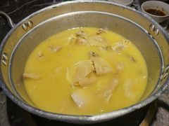 -禄婶鸡煲·打边炉