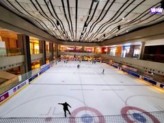 -冰堡国际溜冰场(观澜湖新城MHMALL店)