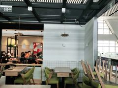 大堂-肯德基(沧州高铁站店)