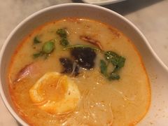 泰式猪颈肉叻沙汤米粉-绿茵阁(体育西分店)