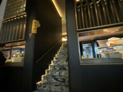 -铭牛烧肉·和牛海鲜自助(高新月牙湖店)