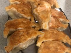煎玉米饺-芬芳甜品(同福路店)