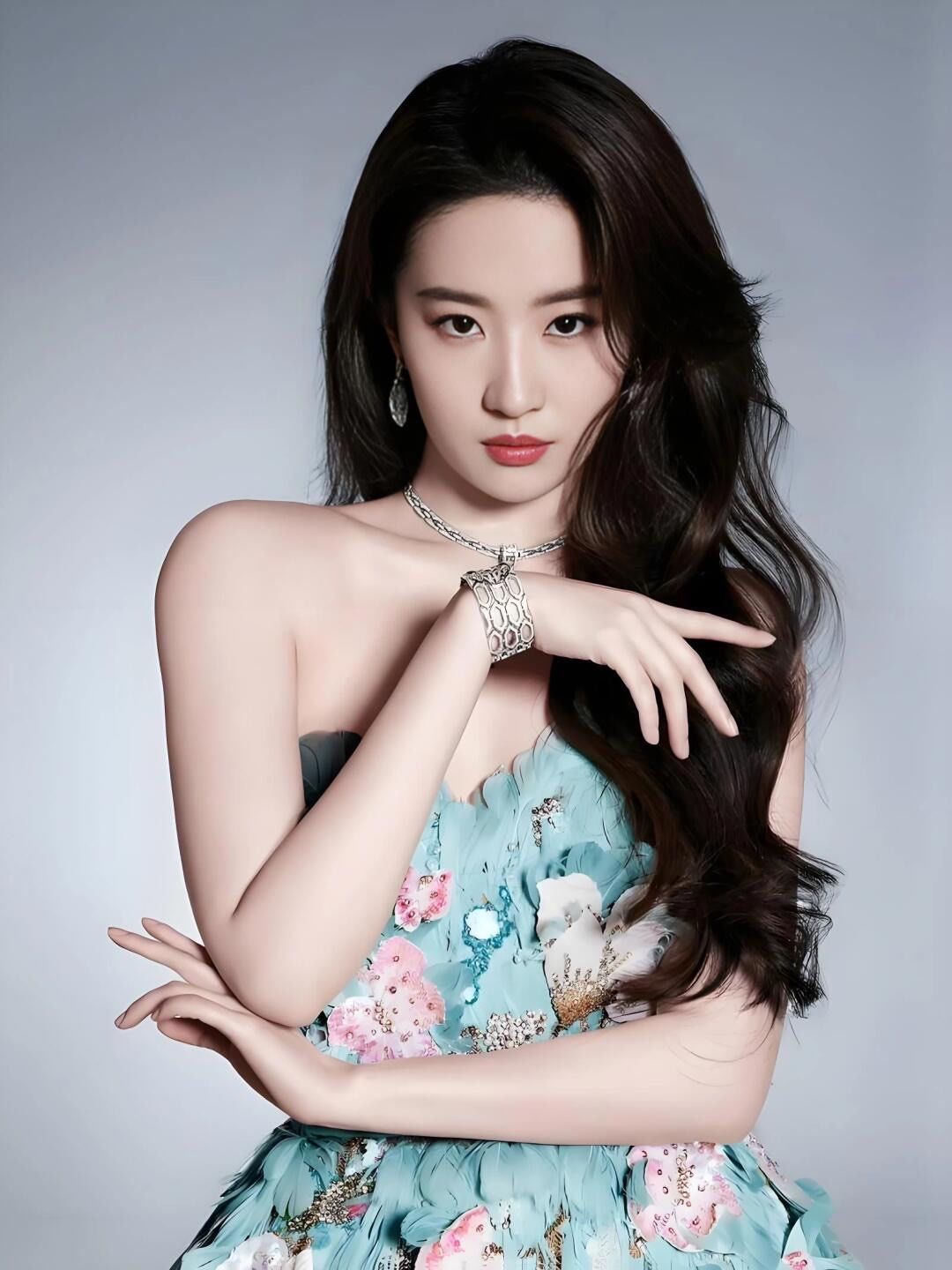 刘亦菲:娱乐圈中迷弟无数的"神仙姐姐"