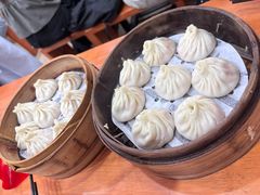 -莱莱小笼·乔艾
