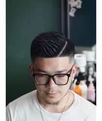 -海文先生国潮烫染男士理发馆