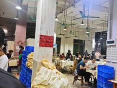 大堂-标记美食新鲜猪杂(兴南大道店)
