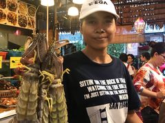 -大树下海鲜饭店