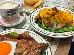 香煎猪扒鸡蛋饭（豉油汁）-华嫂冰室(尖沙咀店)