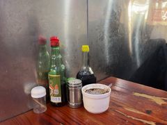 -建国蚵煎蚵面