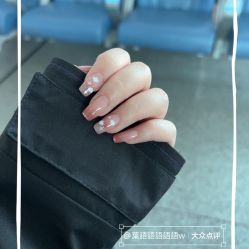 -桃子的美甲店