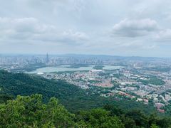 -紫金山山顶公园