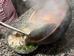 -正宗杨记普洱酸醋米线(总店)