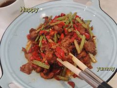 -阿瓦山寨·湘菜现炒·剁椒鱼头王(咸阳总店)