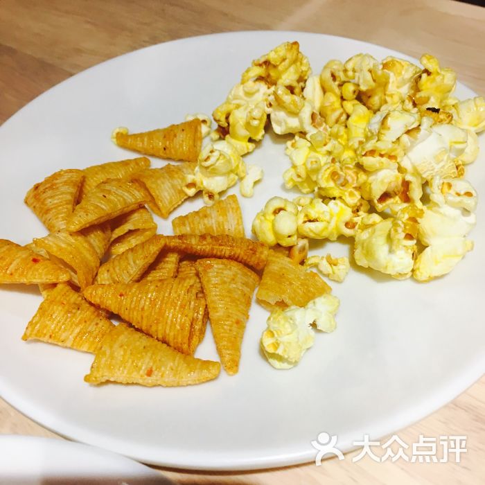 自助零食爆米花等