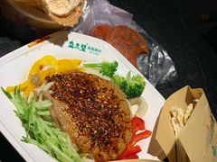八宝粥-清真盛志望麻酱酿皮·非遗老字号