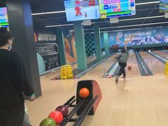 -极限PLAY运动娱乐新世界·团建派对潮玩休闲馆·室内蹦极高空游乐园