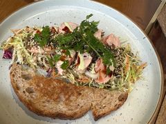 烤三文鱼沙拉-O'mills Sourdough Bakery&Bistro(永嘉路店)