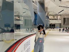 -冰纷万象滑冰场(南山万象天地店)